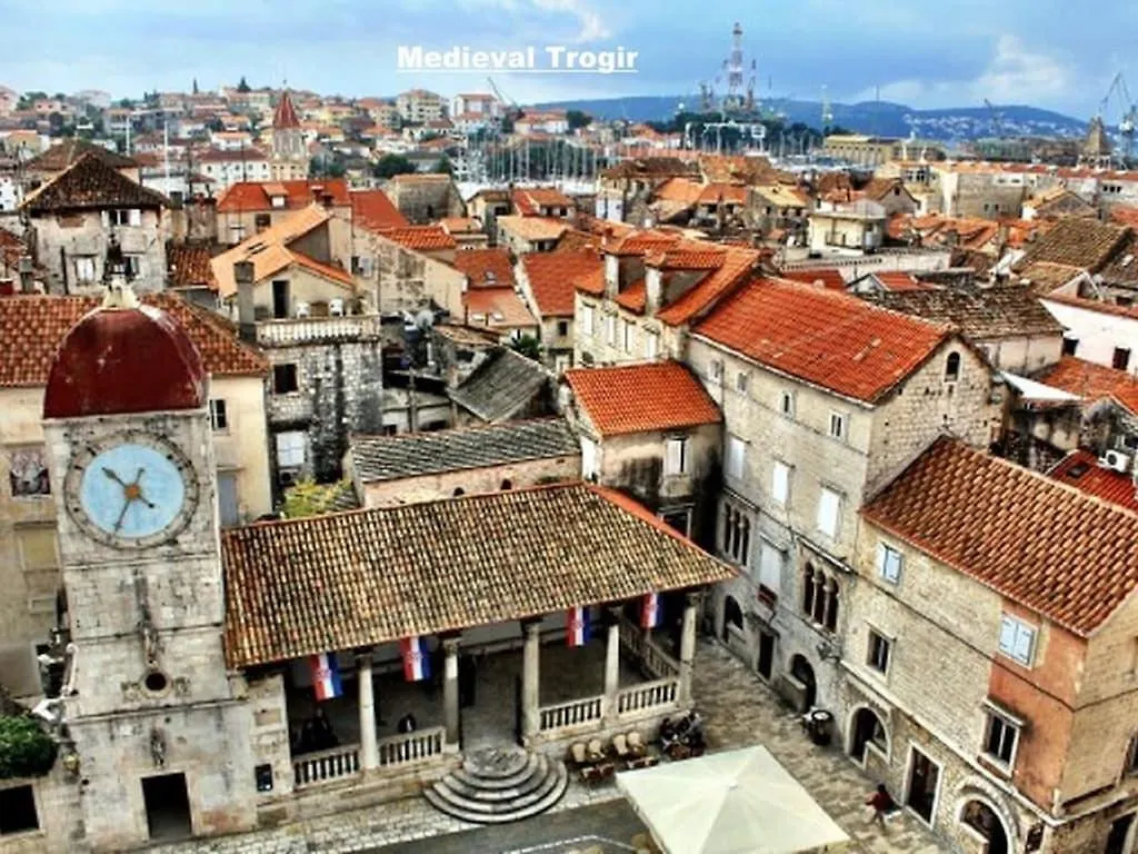 Penthouse Duplex Nina - Seaview 250M To Beach And Restaurants - Free Parking - Trogir And Ciovo - 15 Minutes To Airport Apartment Croatia